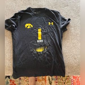 Boys Under Armour Hawkeye Shirt Size Youth Medium